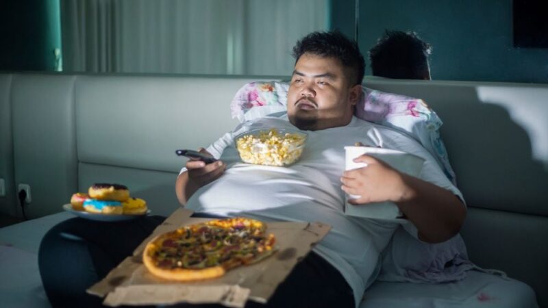 Lối sống ít vận động gây đau lưng