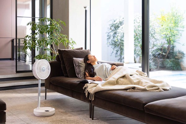 Quạt tích điện gấp gọn Airdog F10 trang nhã và hiện đại